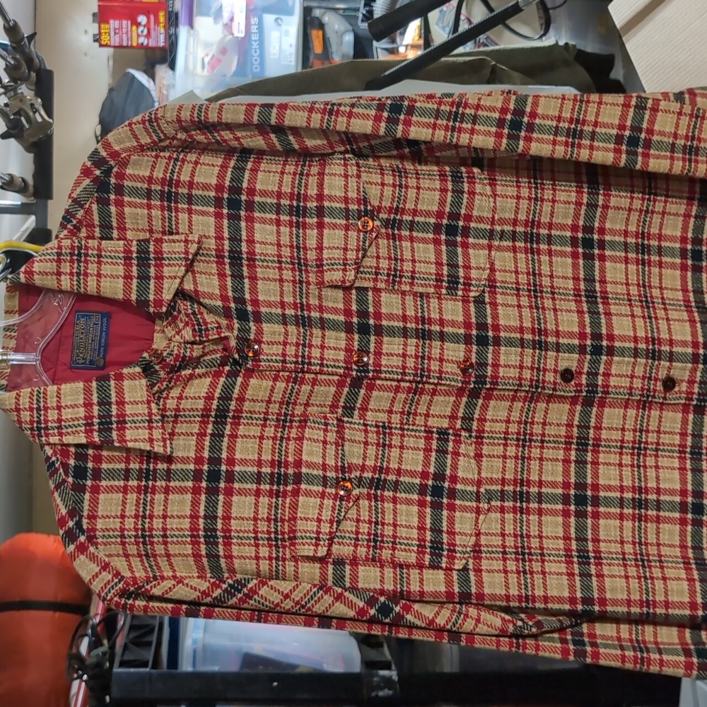Garage Sale!! Vintage Pendleton pure virgin wool shirt jacket plaid old school